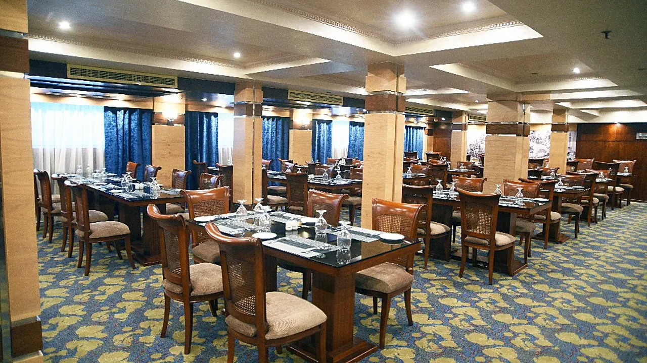 رحلة الباخرة بلو شادو II